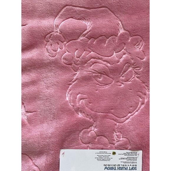 Dr. Seuss The Grinch Embossed Pink Throw Blanket Christmas 50 X 70" VIRAL NEW - Picture 13 of 14